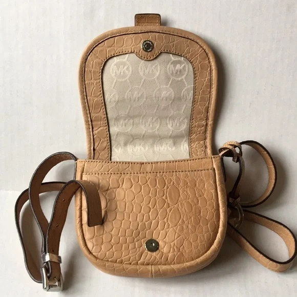 Michael Kors Saddle Crossbody Mini Bag - Picture 9 of 16